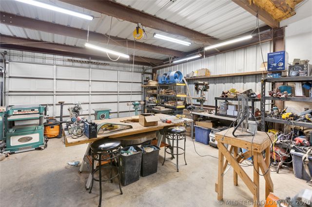 11802 S Hickory Lane, Claremore, OK 74017