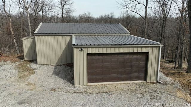 11802 S Hickory Lane, Claremore, OK 74017