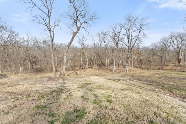 11802 S Hickory Lane, Claremore, OK 74017