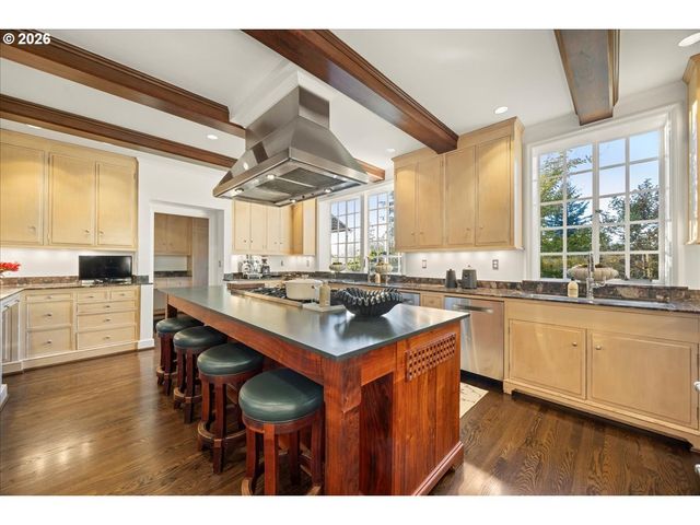 1840 Sw HAWTHORNE Ter, Portland, OR 97201