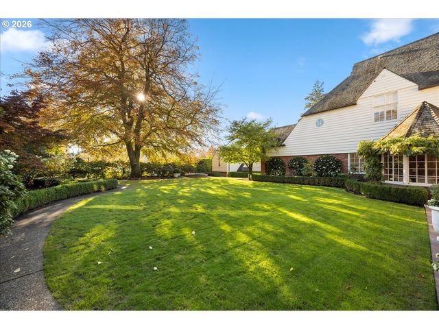 1840 Sw HAWTHORNE Ter, Portland, OR 97201