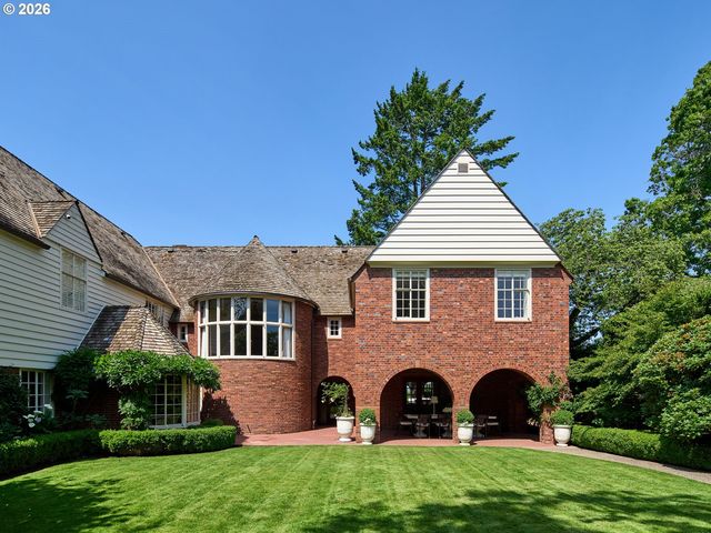 1840 Sw HAWTHORNE Ter, Portland, OR 97201