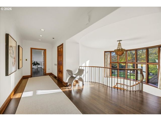 1840 Sw HAWTHORNE Ter, Portland, OR 97201