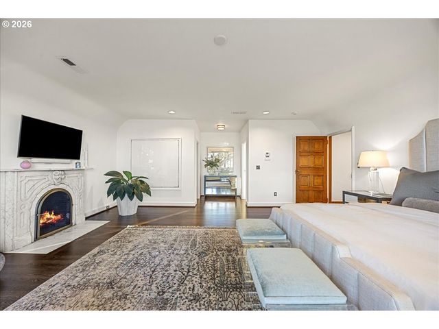1840 Sw HAWTHORNE Ter, Portland, OR 97201