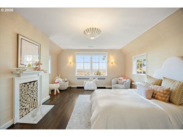 1840 Sw HAWTHORNE Ter, Portland, OR 97201