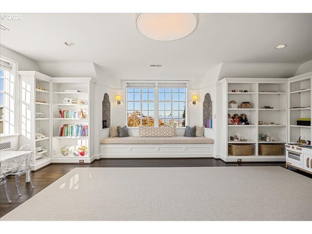 1840 Sw HAWTHORNE Ter, Portland, OR 97201