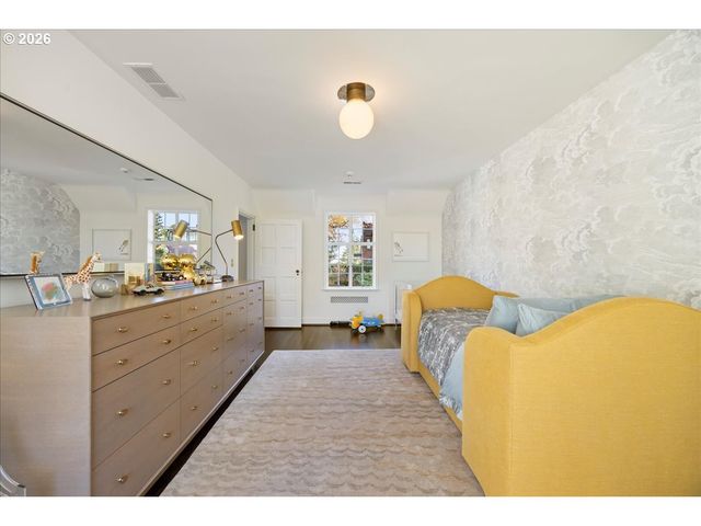 1840 Sw HAWTHORNE Ter, Portland, OR 97201