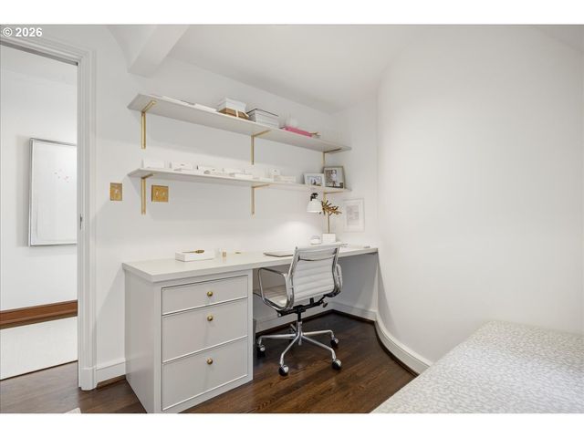 1840 Sw HAWTHORNE Ter, Portland, OR 97201