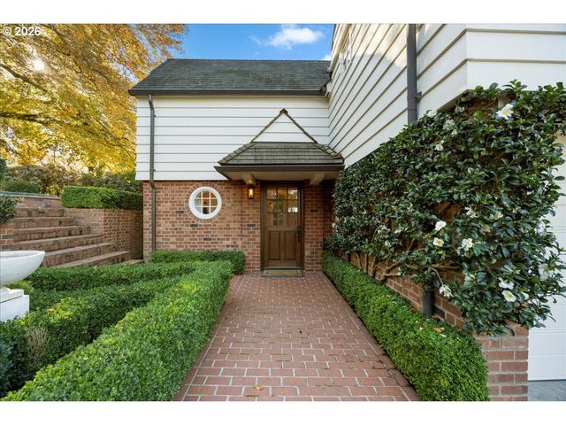 1840 Sw HAWTHORNE Ter, Portland, OR 97201