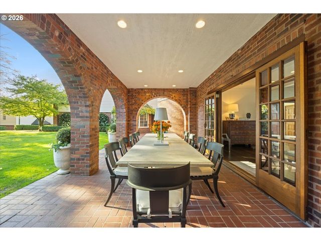 1840 Sw HAWTHORNE Ter, Portland, OR 97201