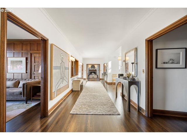 1840 Sw HAWTHORNE Ter, Portland, OR 97201