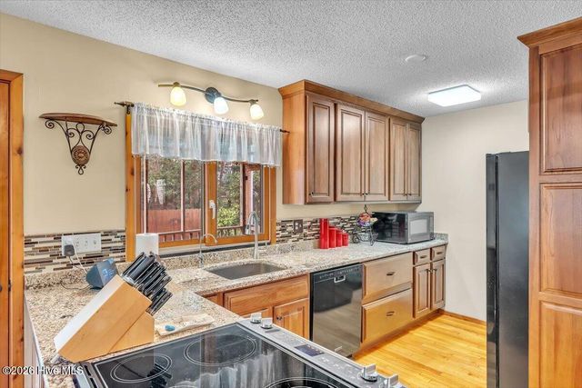 5505 Fredeen Court, Emerald Isle, NC 28594