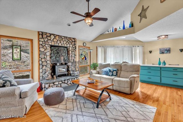 5505 Fredeen Court, Emerald Isle, NC 28594