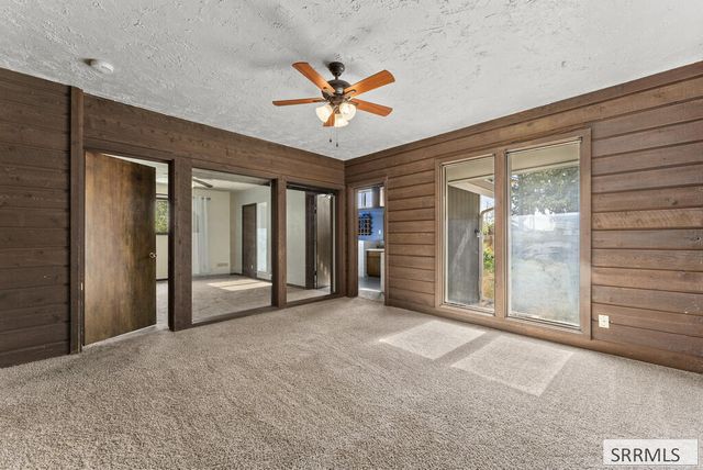 4011 E 49th S, Ammon, ID 83406