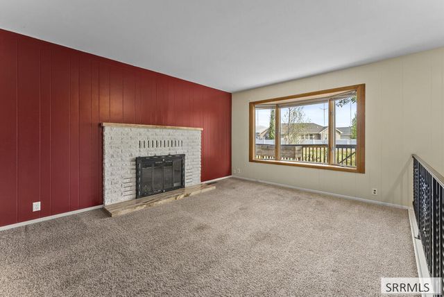 4011 E 49th S, Ammon, ID 83406