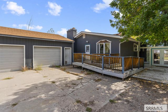 4011 E 49th S, Ammon, ID 83406