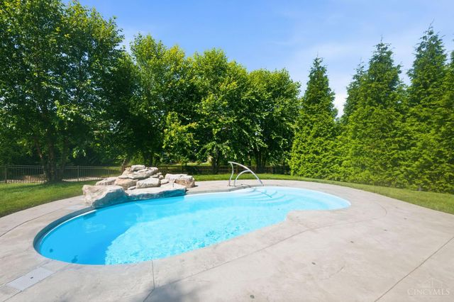 809 Morgan Drive, Monroe, OH 45050