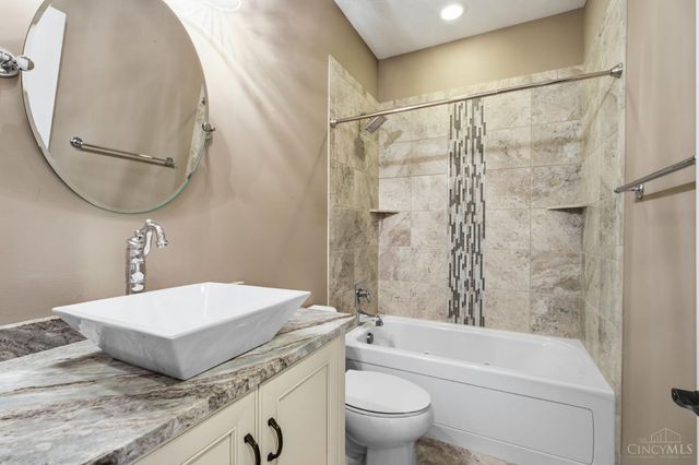 809 Morgan Drive, Monroe, OH 45050