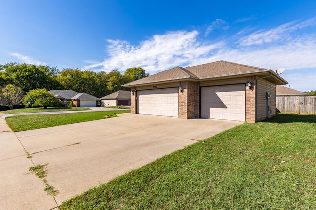 4465 W Normal Street, Springfield, MO 65802