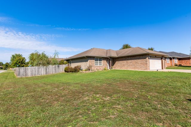 4465 W Normal Street, Springfield, MO 65802