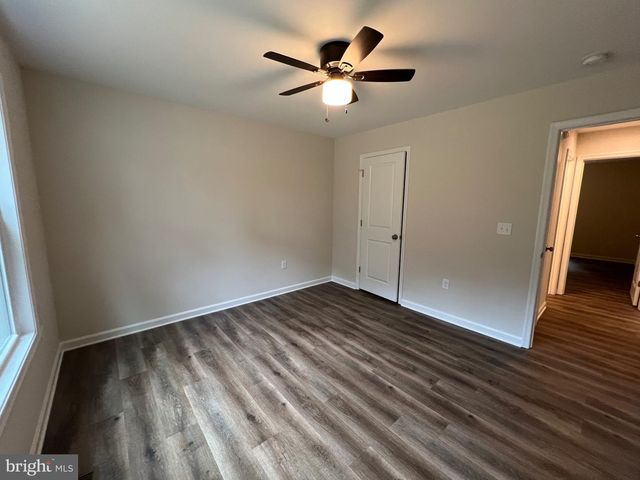 633 SHOREWOOD DR, Colonial Beach, VA 22443