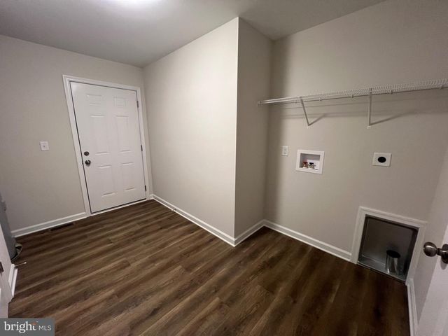 633 SHOREWOOD DR, Colonial Beach, VA 22443