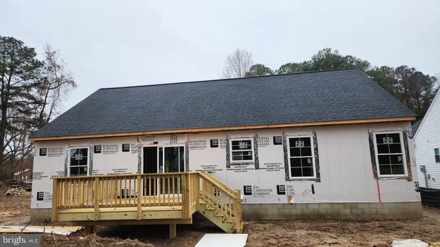 633 SHOREWOOD DR, Colonial Beach, VA 22443