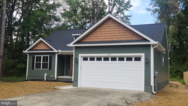 633 SHOREWOOD DR, Colonial Beach, VA 22443