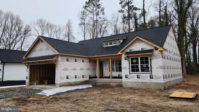 633 SHOREWOOD DR, Colonial Beach, VA 22443