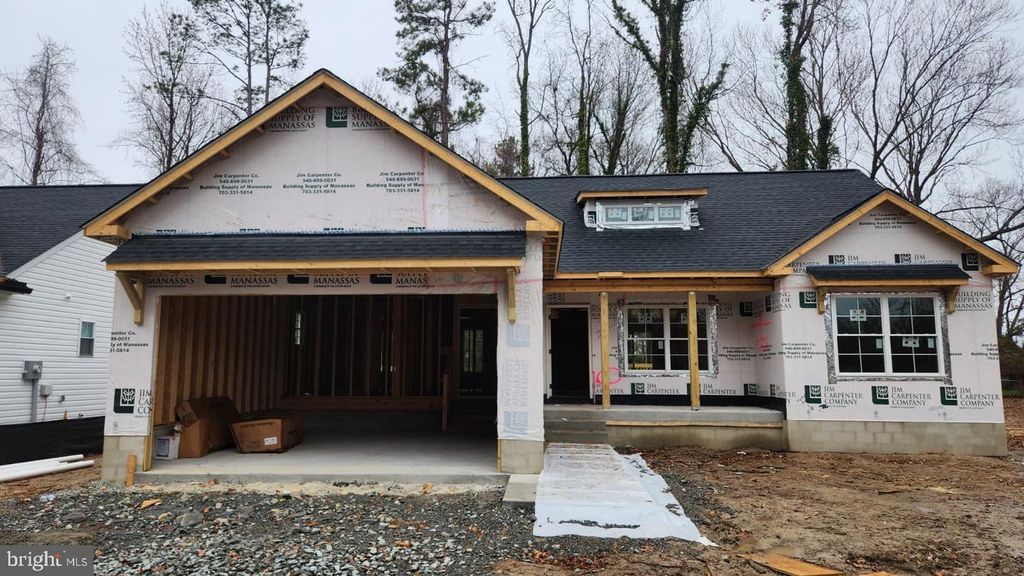 633 SHOREWOOD DR, Colonial Beach, VA 22443