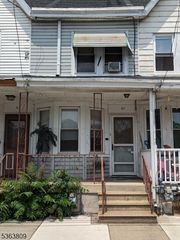 67 Mercer St, Phillipsburg Town, NJ 08865