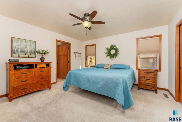 5416 Westwind Ave S Avenue S, Sioux Falls, SD 57108