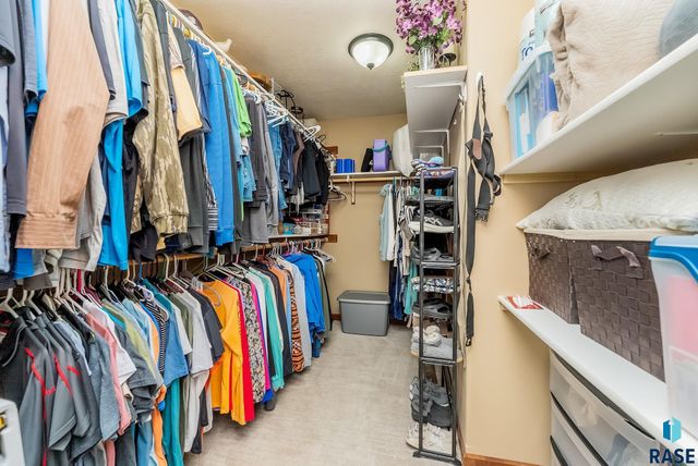 5416 Westwind Ave S Avenue S, Sioux Falls, SD 57108