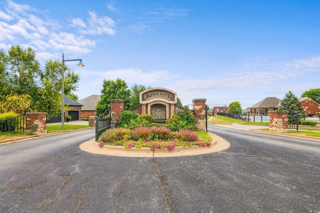 1215 W Sage Court, Springfield, MO 65810