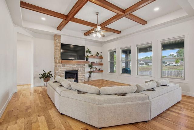 1215 W Sage Court, Springfield, MO 65810