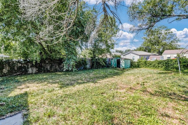 1713 N Green St, Wichita, KS 67214