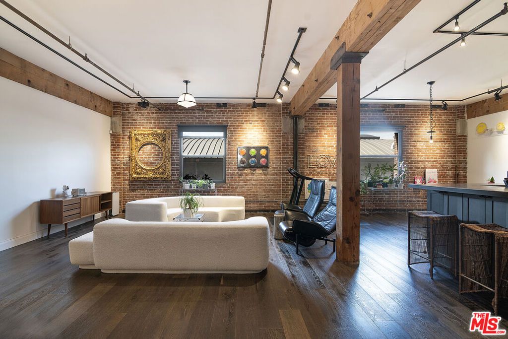 215 S Santa Fe Avenue 6, Los Angeles, CA 90012