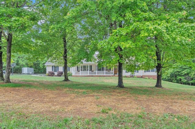 1254 Riverbend DR, Rocky Mount, VA 24151