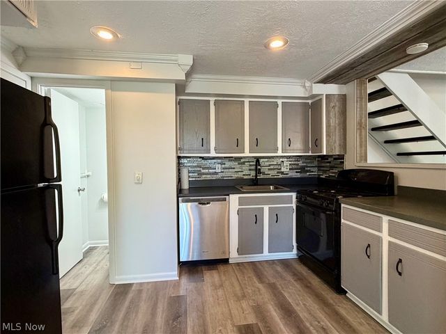1651 Mentor Avenue 2001, Painesville, OH 44077