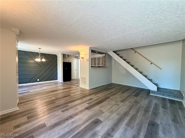 1651 Mentor Avenue 2001, Painesville, OH 44077