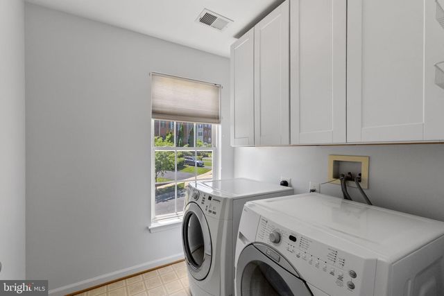 113 SUMMER WALK DR, Gaithersburg, MD 20878