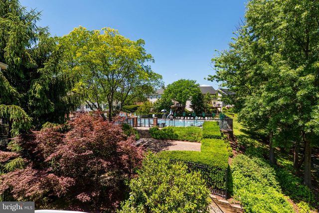 113 SUMMER WALK DR, Gaithersburg, MD 20878