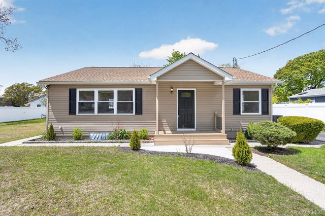 260 Lake Drive, East Patchogue, NY 11772