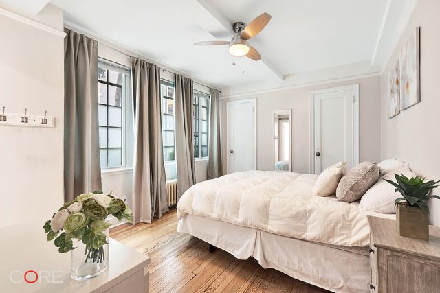 321 E 43rd St Apt 109, New York City, NY 10017