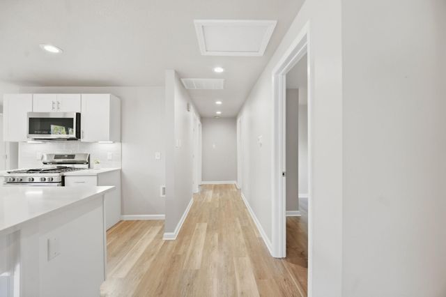 805 Haysel ST, Bastrop, TX 78602