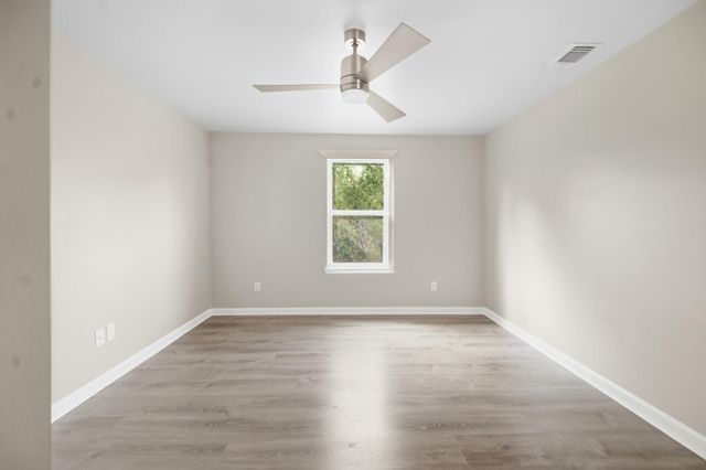 805 Haysel ST, Bastrop, TX 78602