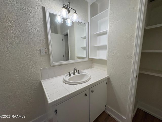524 Cedar Crest Court, Lafayette, LA 70501