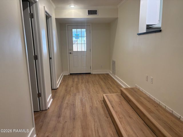 524 Cedar Crest Court, Lafayette, LA 70501