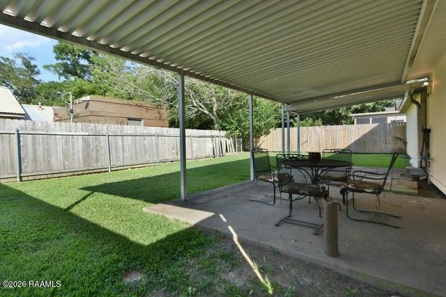 524 Cedar Crest Court, Lafayette, LA 70501
