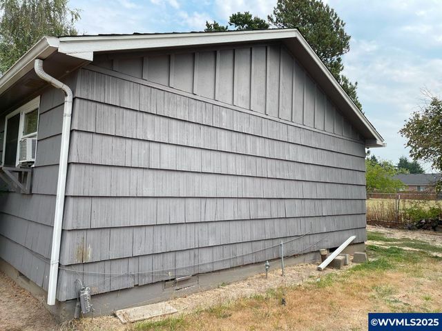 386 40th Pl SE, Salem, OR 97317